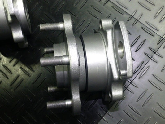 Nissan Silvia S13/S14/S15, 180SX, 240SX Rear hub bearing 5 holes Geniuine
