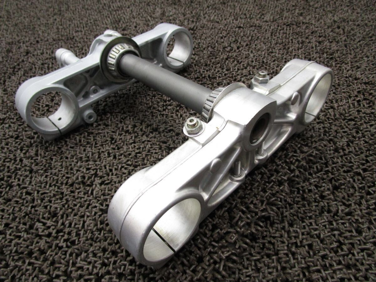 Ducati Monster 400 ZDM400M Top Bridge Stem
