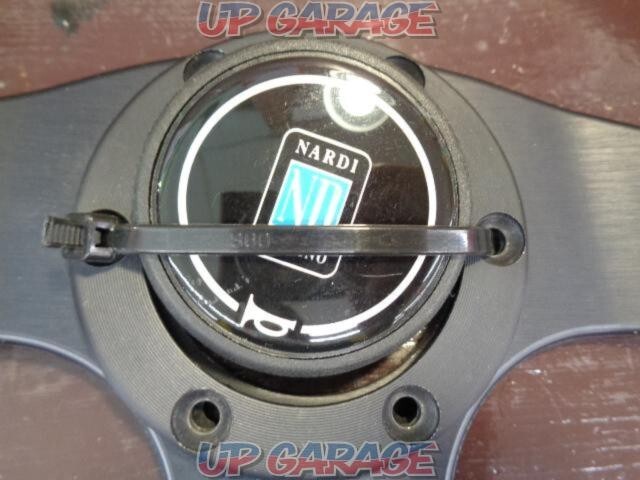 NARDI LEADER Black and Red Leather/Black Spoke 35cm Steering Wheel