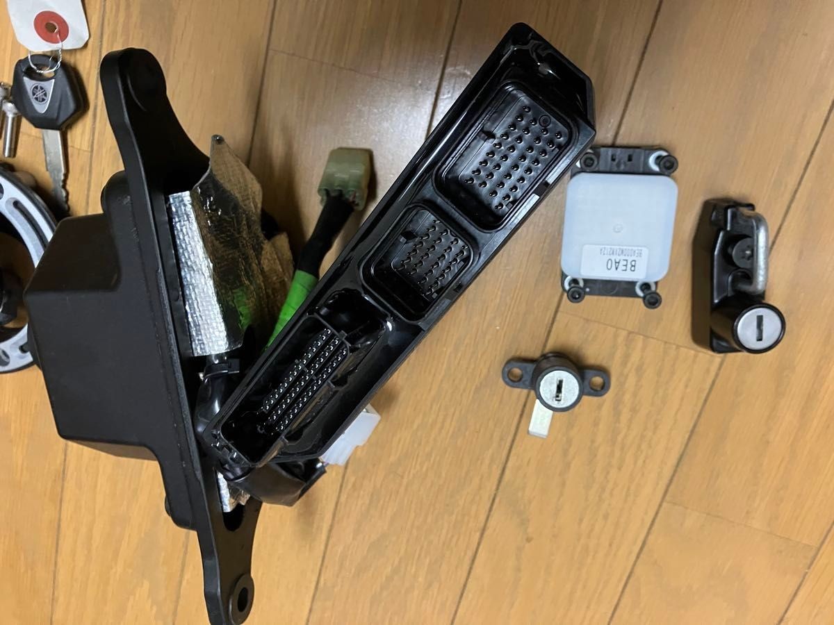 Yamaha XSR900 RN80J Key Set ECU Immobilizer OEM Genuine