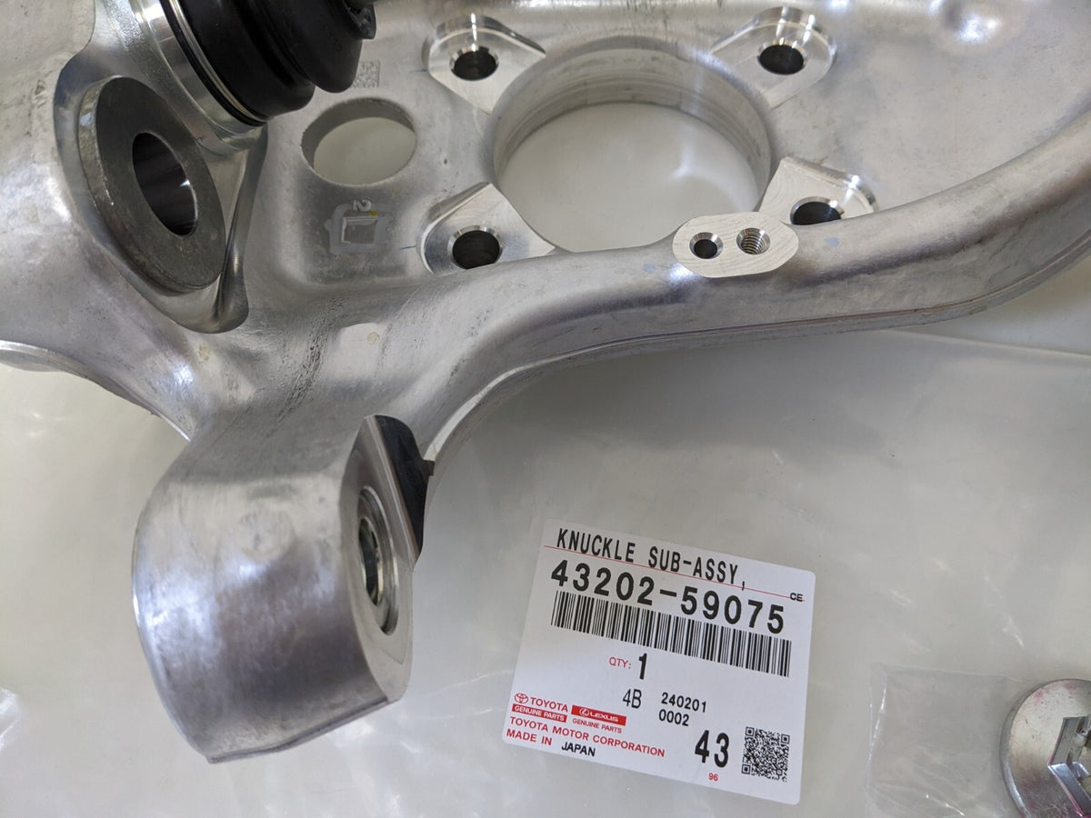 Genuine Lexus LS460 LS600h Spindle Knuckle Steering LH & RH Set OEM