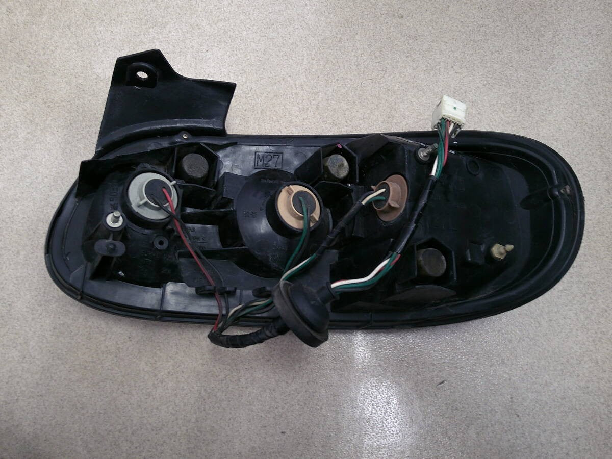 Mazda MX-5 Miata NB8C NB6C NB Roadster Early Model Taillight Left ICHIKOH 4816