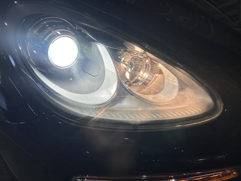 Porsche Cayenne 92A S Hybrid Pre-Facelift Right Headlight OEM Genuine