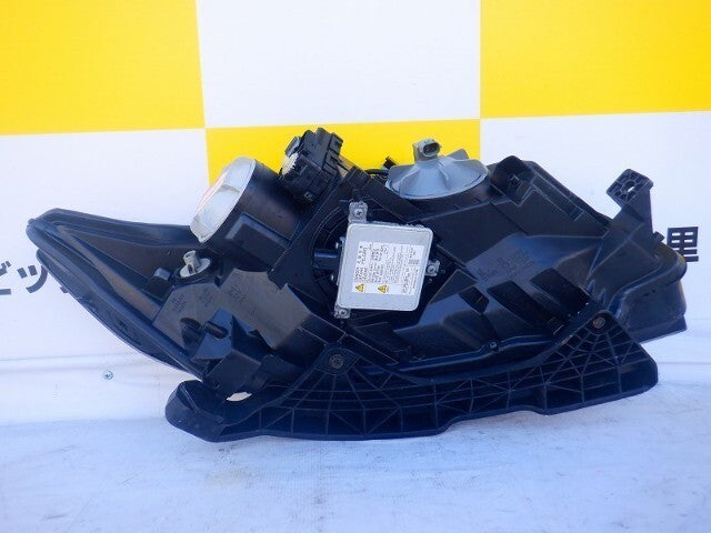 Honda CR-Z DAA-ZF1 Left Headlight 33150-SZT-J02 Koito 100-22010