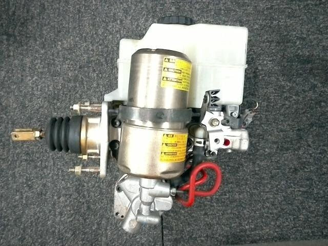TOYOTA OEM BRAKE BOOSTER W/MASTER CYLINDER for LEXUS Land 47050-60010