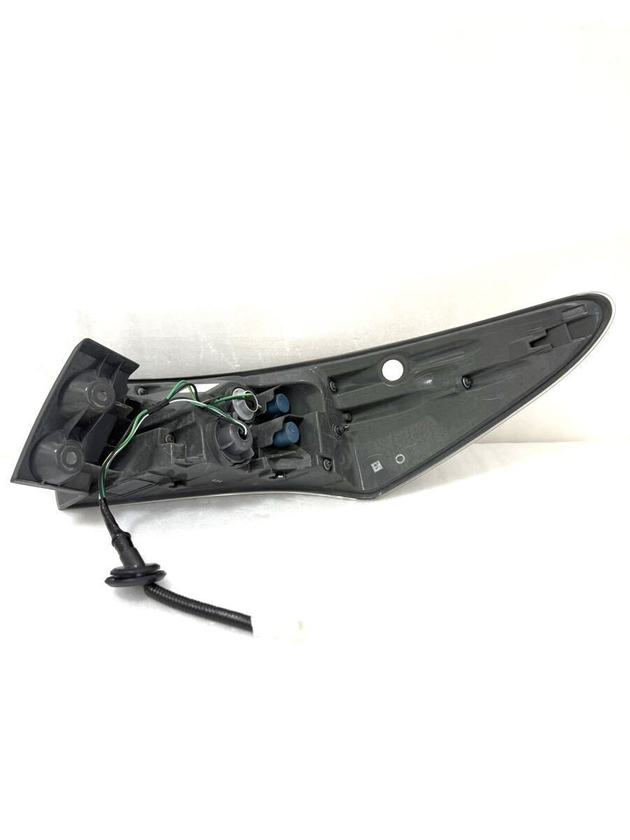 Toyota Harrier 60 Series 2013-2017 Left Outer Tail Light Lamp Genuine OEM JDM
