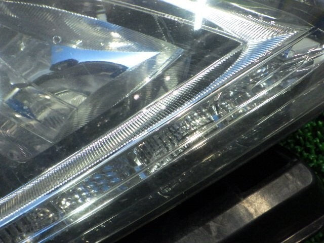 Genuine Honda F1 CR-Z CRZ Early Model ZF2 Right Headlight KOITO 100-22010