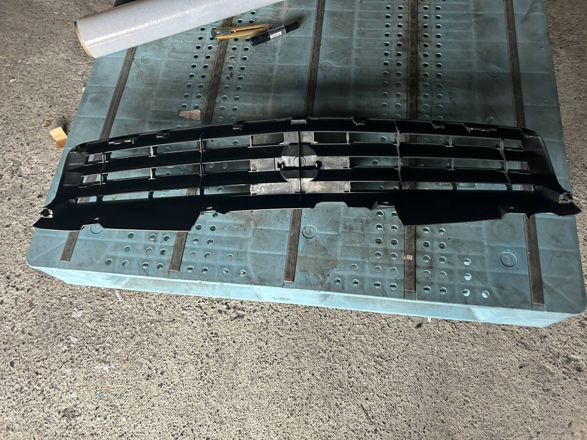Nissan Skyline V35 Infiniti G35 Grille JDM OEM Genuine