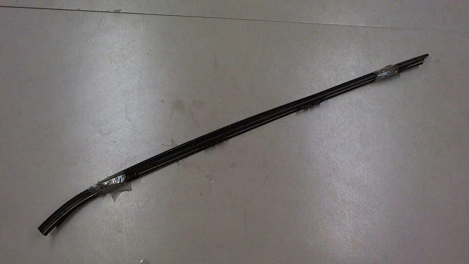 Subaru Genuine OEM New Forming F SD RH S10 (LHD) FORESTER 91013FC000