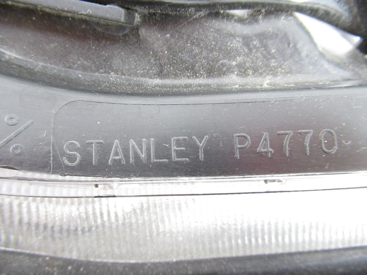 Nissan Fuga Infiniti M35 M45 Y50 PNY50 Headlights Lamps HID Right STANLEY P4770