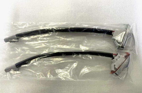 81710-22090 / 81720-22080 Genuine Toyota Mark II Cresta Fender Marker Set OEM