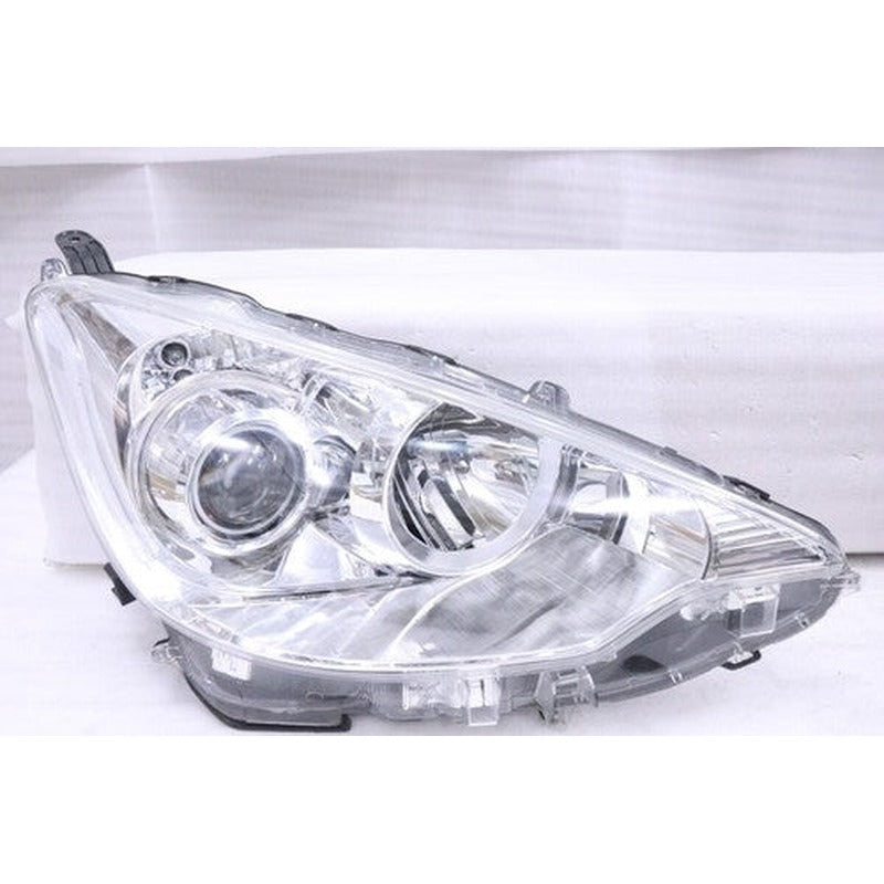 [USED] TOYOTA Aqua NHP10 Genuine Halogen Right Headlight KOITO 52-244 '11-'13