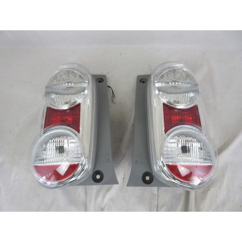 [USED] Toyota Passo KGC30 NGC30 KGC35 2010-2016 Tail Light Lamp Koito 220-51004