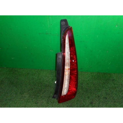 [USED] Toyota Mark II Blit GX115W GX110W 2002-2007 Right Tail Light Lamp OEM JDM