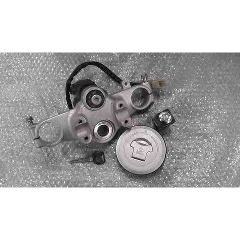 [USED] Honda VTR250 MC33 Ignition Key Set Used