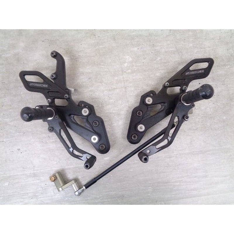 [USED] Striker Yamaha FZ1 Feather RN21J Rearset Kit 4-Position Black