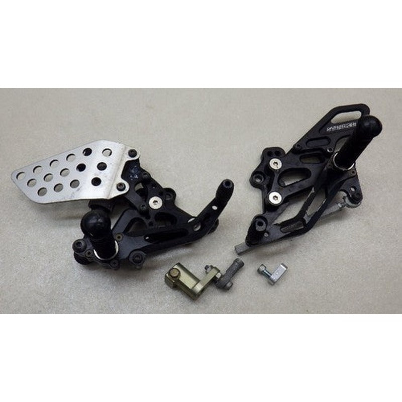 [USED] Striker Honda CBR954RR FireBlade Rearsets SC50