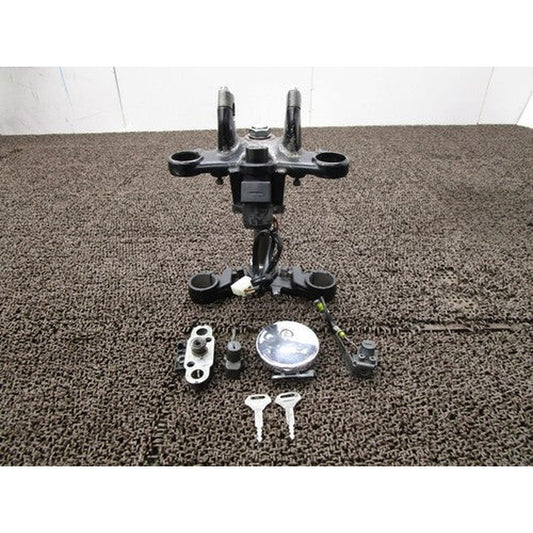 [USED] Kawasaki W650 EJ650AE Top Bridge Stem Ignition Key Set 39mm