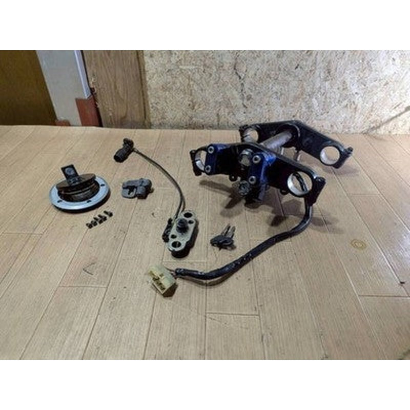 [USED] Kawasaki ZRX1200R ZRT20A-029 Ignition Key Set Handlebar Top