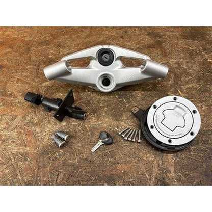 [USED] BMW K1200R Sport Ignition Key Set Top Bridge Cylinder Tank Cap