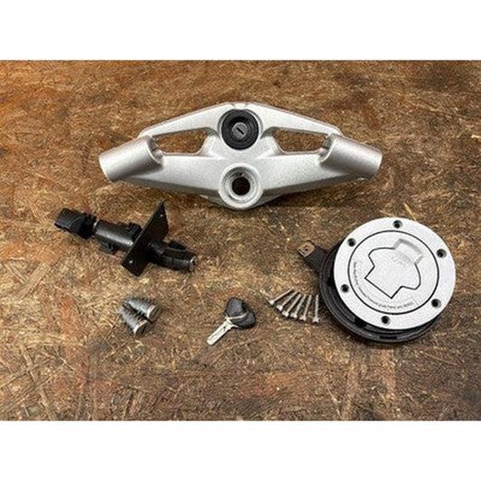 [USED] BMW K1200R Sport Ignition Key Set Top Bridge Cylinder Tank Cap