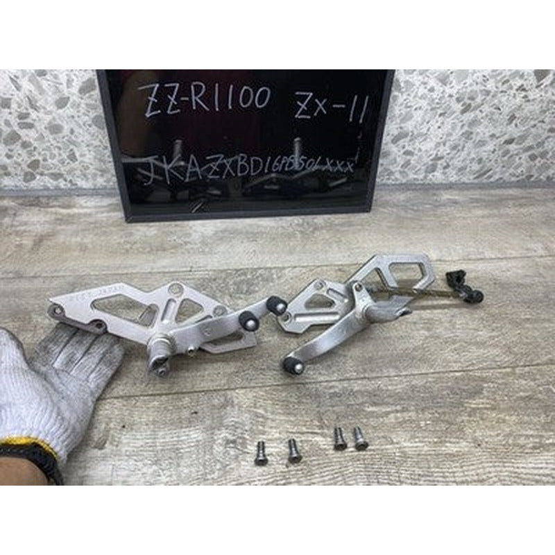 [USED] BEET Rearsets Kawasaki ZX-11 ZZR1100 Ninja Used Tested