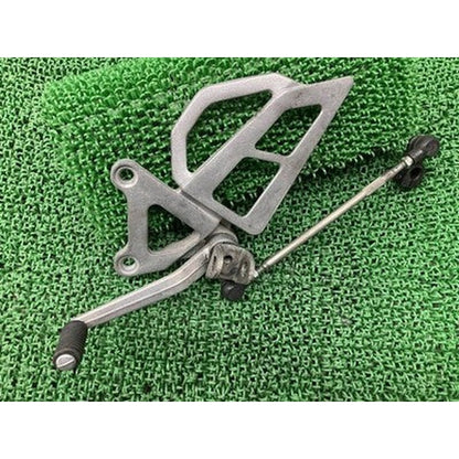 [USED] Kawasaki ZX-6R ZX600F Shift Step Holder Left 35011-1552 OEM