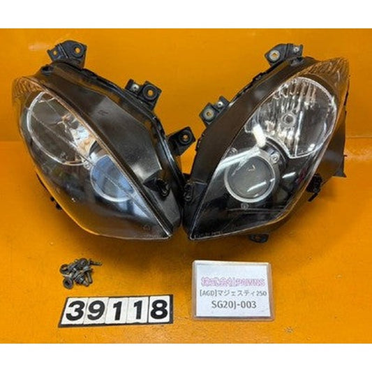 [USED] Yamaha Majesty 250 SG20J-003 Headlight Left Right Set Used