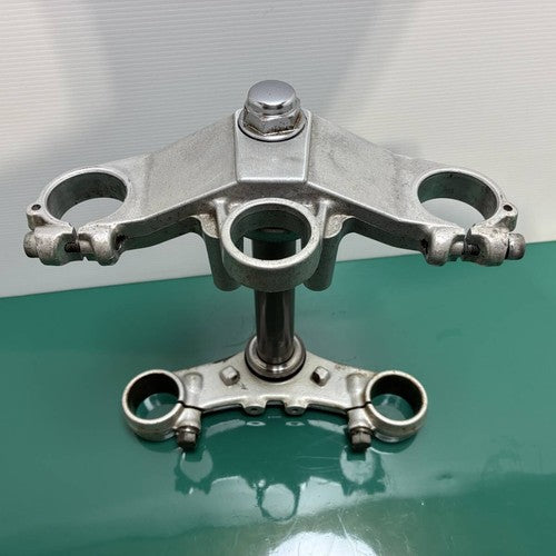 Yamaha TZR250 2XT Genuine OEM Steering Stem Top Bridge Set 39mm
