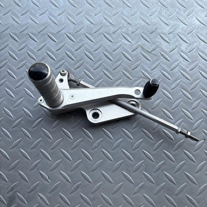 WR'S Rearsets for Kawasaki Zephyr 400 / Zephyr χ Kai 1996