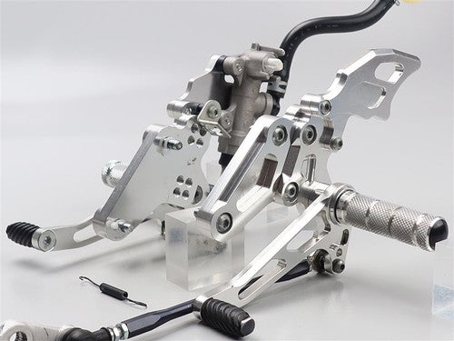 WR'S Rearset Kit TYPE-R Suzuki GSX1300R Hayabusa 2008-2020