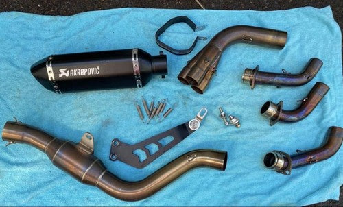 Akrapovic Full Exhaust System Muffler Silencer Yamaha MT-09 RN69J RN80J