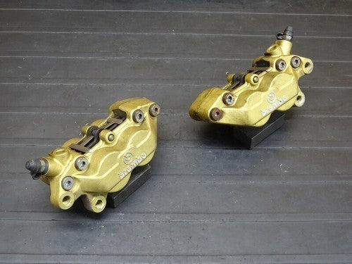 Brembo Front Brake Caliper Set Honda CB1300SF SC40 4POT 40mm