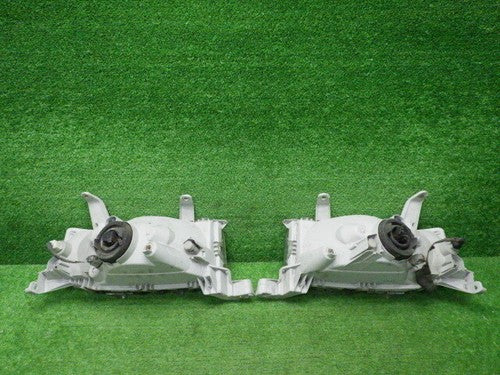 Toyota 2003-2006 Scion XB bB NCP30 35 Headlights Lamps Left Right Set