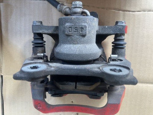 Toyota Crown Athlete ADVICS Brake Caliper Set 4pc Red GRS214 OEM