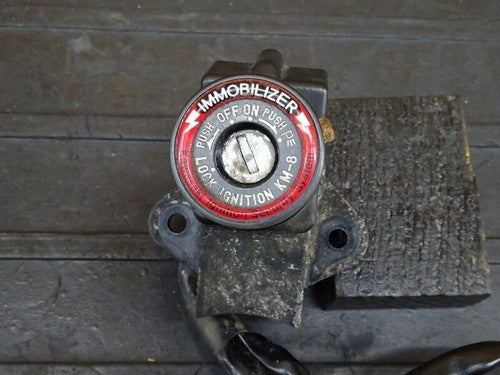 Kawasaki ZX-12R ZXT20B-017 ECU Ignition Key Set 2005
