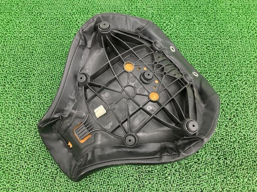 Harley-Davidson FLFB Softail Fat Boy M8 Front Seat Genuine OEM 52000332
