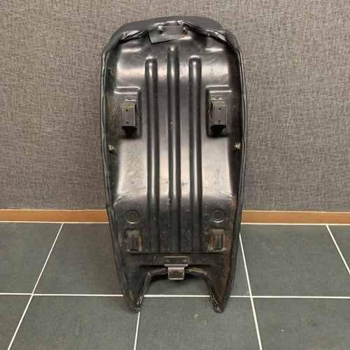 Suzuki GSX400F Genuine OEM Seat GSX400FS Rare