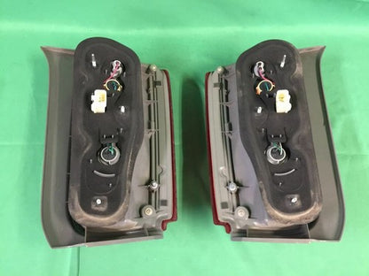 Toyota Rumion Scion Xb ZRE152 Tail Lights Lamps Set STANLEY 12-541 JDM