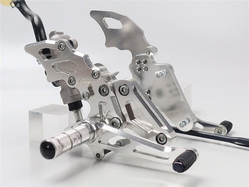 WR'S Rearset Kit TYPE-R Suzuki GSX1300R Hayabusa 2008-2020