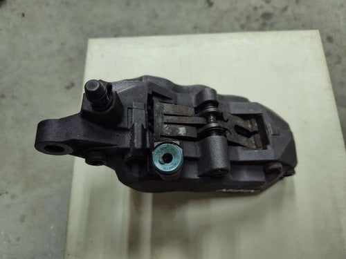 Nissin 6-Pot Front Brake Caliper 90mm Pitch