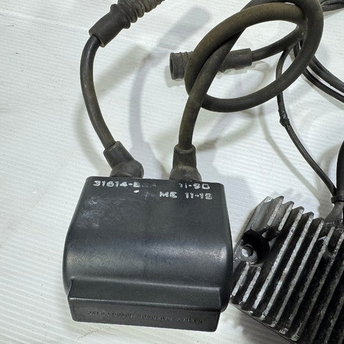 Harley-Davidson Electra Glide Police FLHTP ECU Regulator Relay Ignition Coil