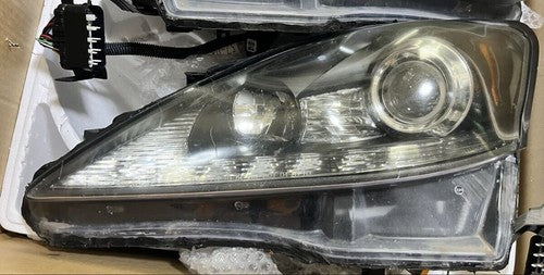 Lexus IS250 Late Model Aftermarket Headlight Assembly