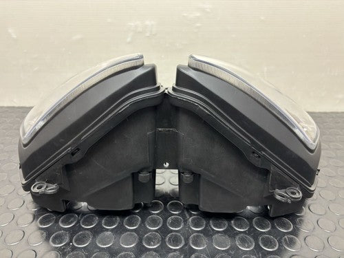 Yamaha YZF-R1 RN09 5PW 2002-2003 Headlight P1951