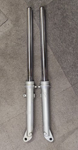 Yamaha TW200 Genuine OEM Front Fork Drum Brake 2JL