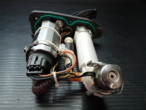 Harley-Davidson Sportster XL883R-I Genuine OEM Fuel Pump