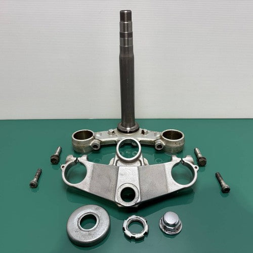 Yamaha TZR250 2XT Genuine OEM Steering Stem Top Bridge Set 39mm