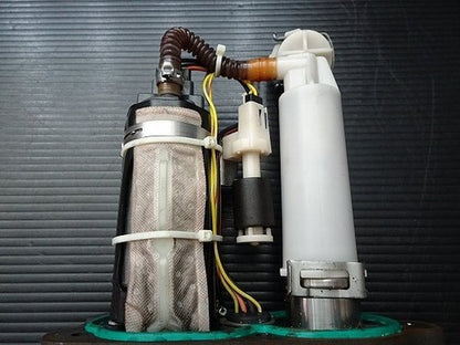 Harley-Davidson Sportster XL883R-I Genuine OEM Fuel Pump