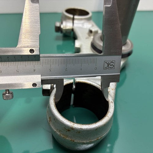 Yamaha TZR250 2XT Genuine OEM Steering Stem Top Bridge Set 39mm