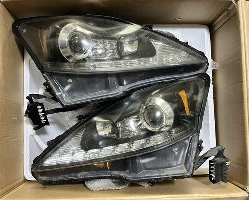 Lexus IS250 Late Model Aftermarket Headlight Assembly